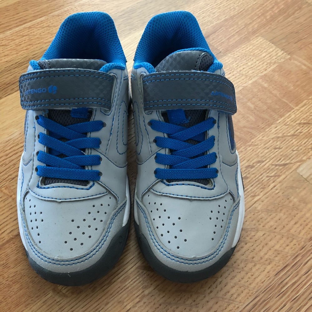 Boys kids brand new shoes.